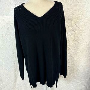 A.n.a Women’s Oversized Knit V Neck Long Sleeve Criss Cross  Sweater Size Large